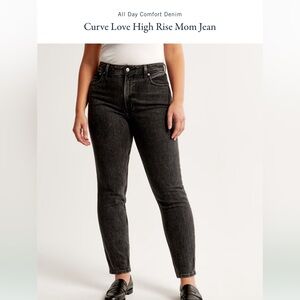 Abercrombie and Fitch, the Mom high-rise curve love